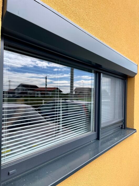 Rulouri Exterioare din Aluminiu Aplicat, Suprapus sau Batant
