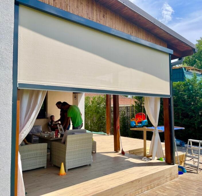 Zipscreen