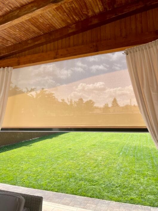 Zipscreen