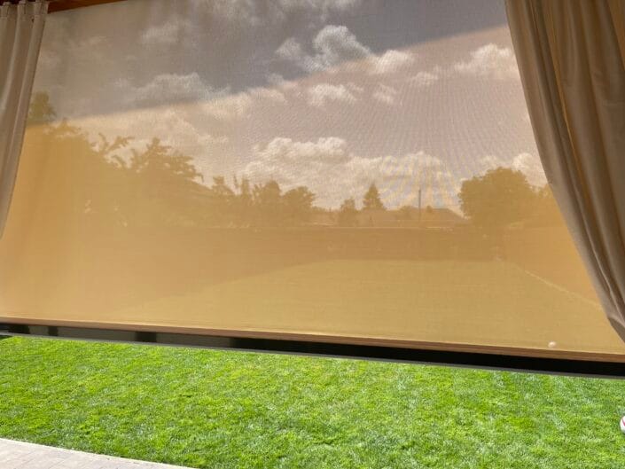Zipscreen